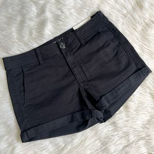 AEO TWILL MIDI SHORT • SUPER STRETCH X • SIZE 6 • MIDNIGHT BLACK